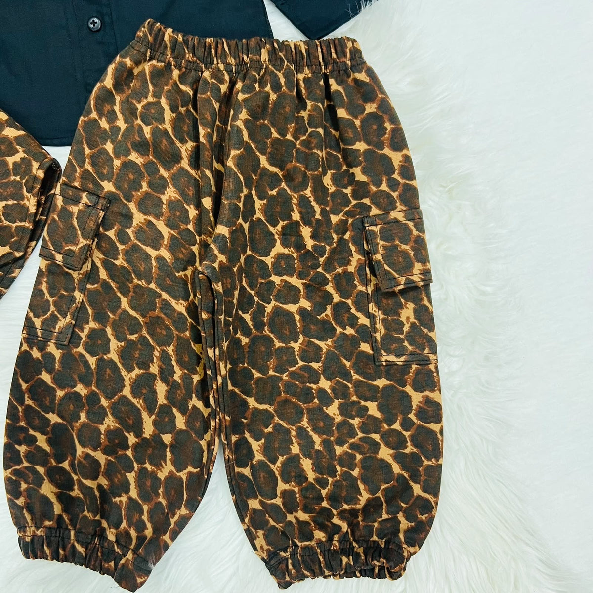 3-piece children's clothing set featuring a black long-sleeve button-down shirt paired with a leopard-print vest and matching cargo balloon pants winter terry stuff
