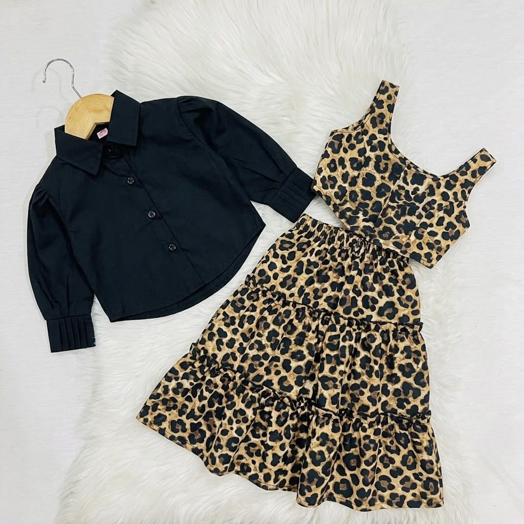 Black Puff-sleeve Button-up Blouse Layered With Cheetah  Print  Corest Top Paired With Cheeta Print Tiered Ruffle Skirt