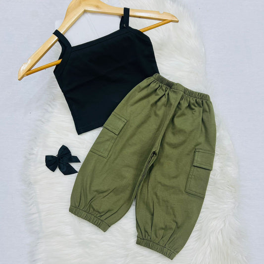 Black Cami Top Olive Green Pocket Trousers Blended Stuff