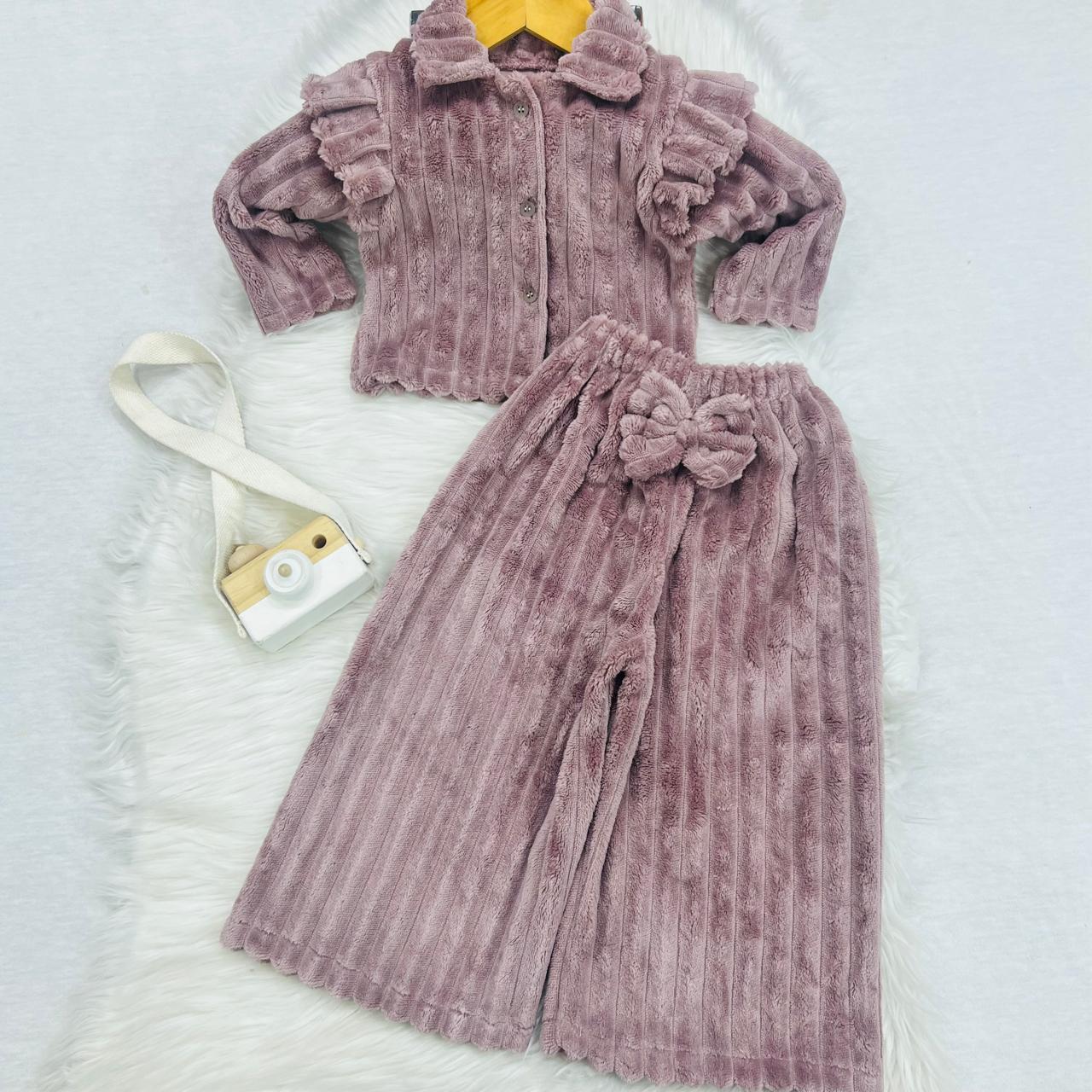 Tea Pink Rabbit Wool Cord Set