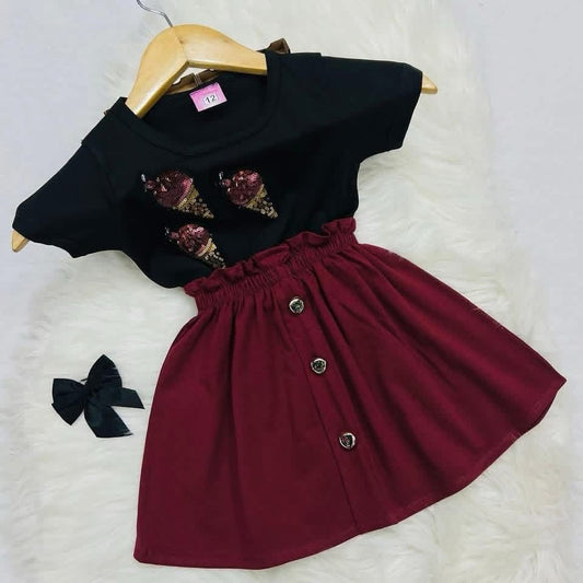 Black Icream Blended Top Maroon Skirt Cotton