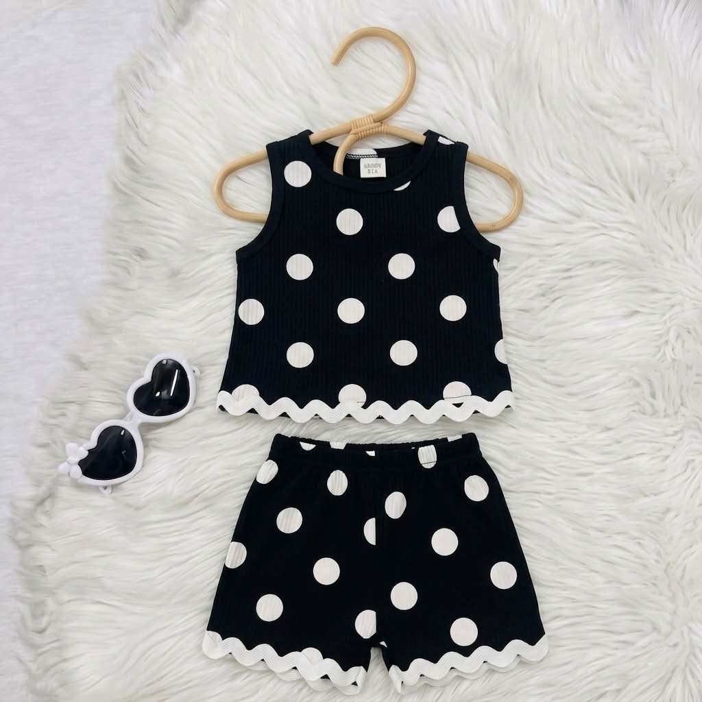 Black White Polka Dot Sando Blended Stuff