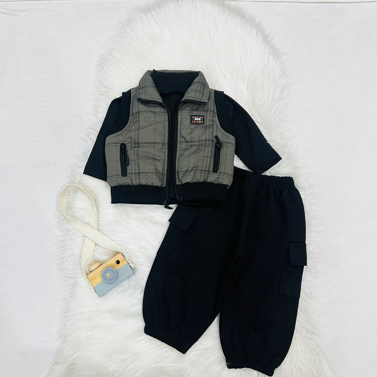 3-piece set features a cozy high-neck top, relaxed cargo joggers, and a classic plaid zip padded jacket winter stuff