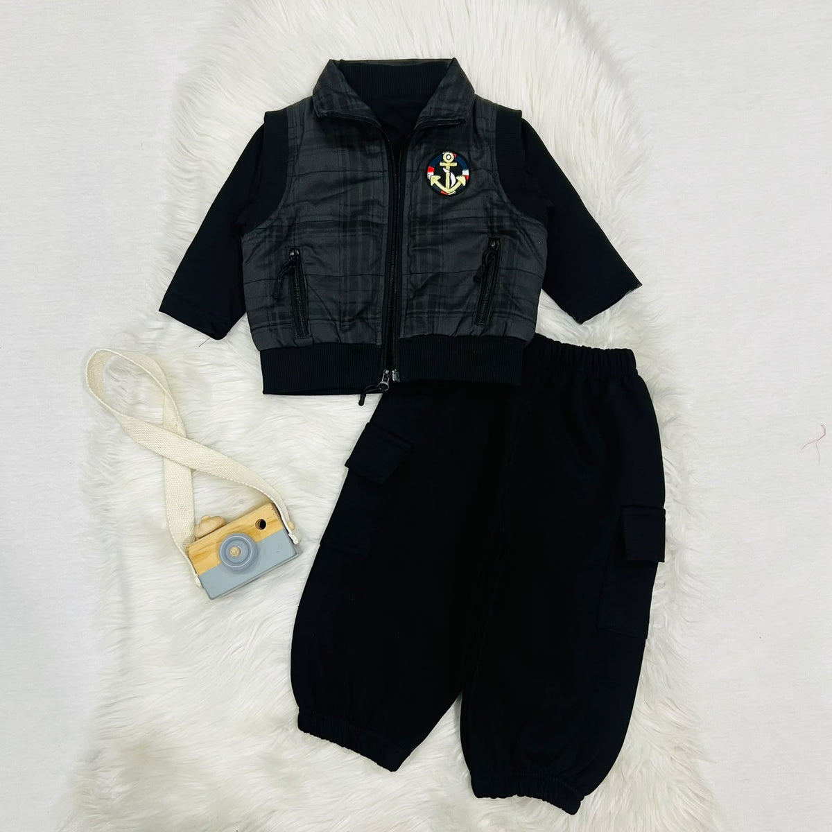 3-piece set features a cozy high-neck top, relaxed cargo joggers, and a classic plaid zip padded jacket winter stuff