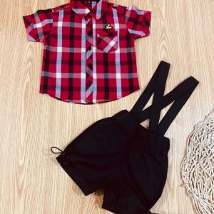 Red check boy shirt / BLACK shorts